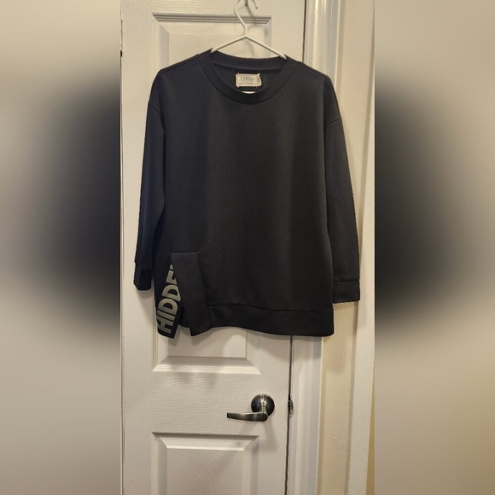 Sweatshirt Size M - Picture 7 of 7